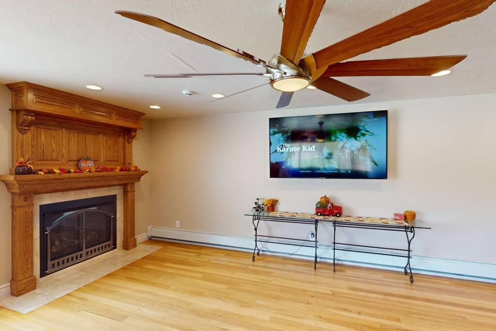 Parowan Tacit Shadow Resort Shangri-La King Suite, Gym, Coffee Bar, Hot-Tub, Free Laundry, Food Available מראה חיצוני תמונה